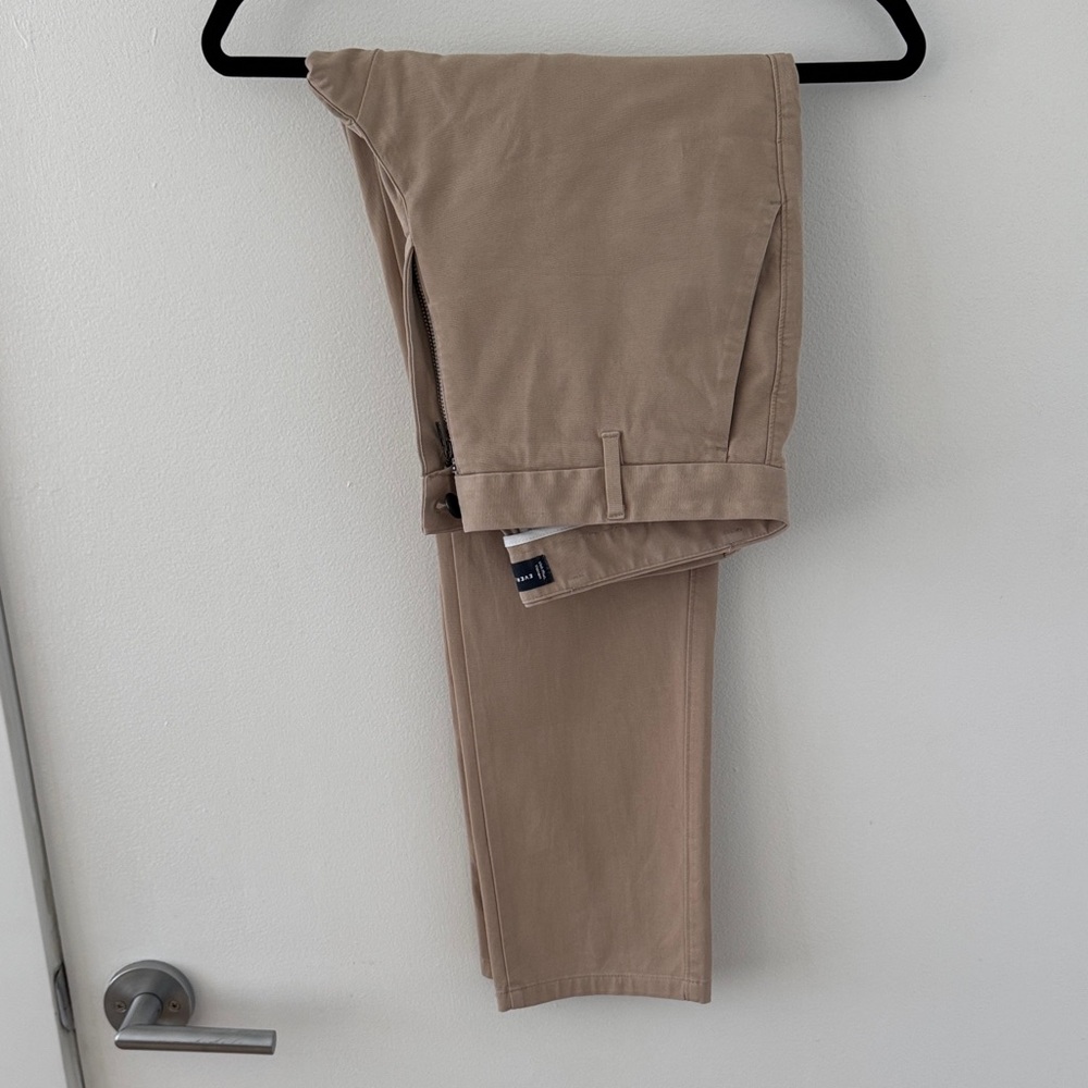 Everlane Men's Tan Slim Fit Chino Pants